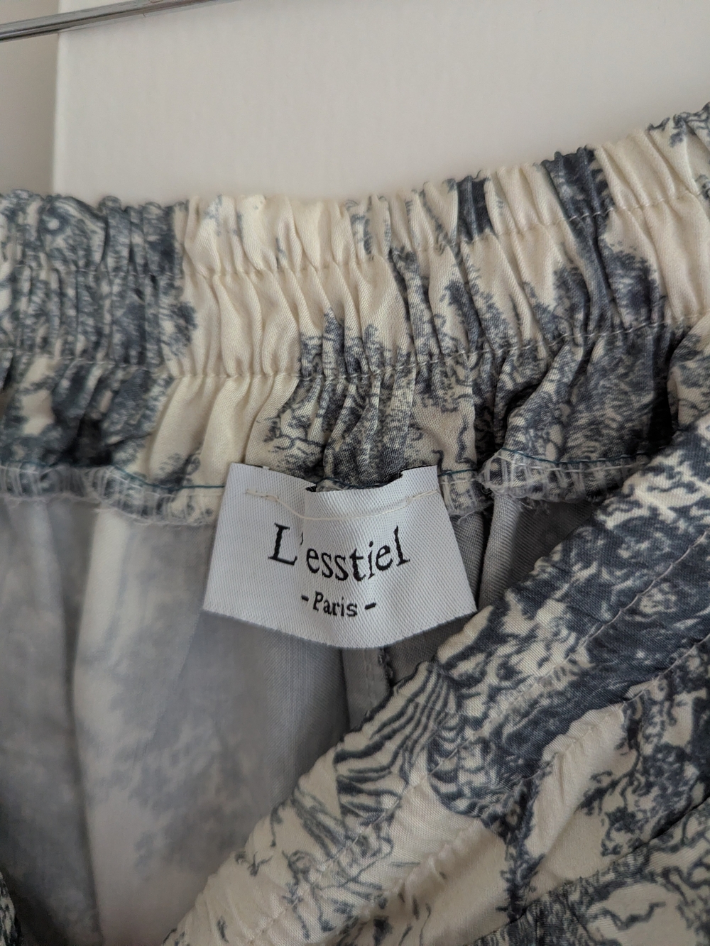 Toile De Jouy Print Wide-Leg Trousers - Picture 2 of 7